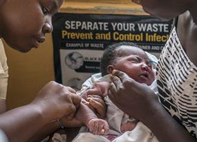 La primera vacuna contra la malaria es un salto adelante, pero no podemos detenernos ahora