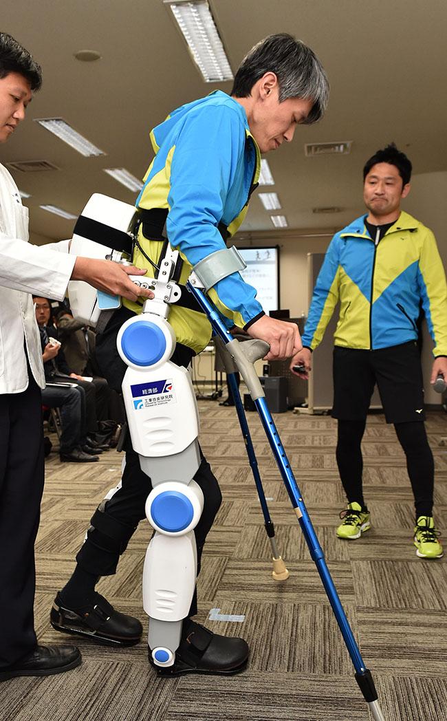 Wearable robots can help people with movement impairments to exercise.